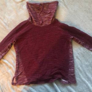 Hollister sweater